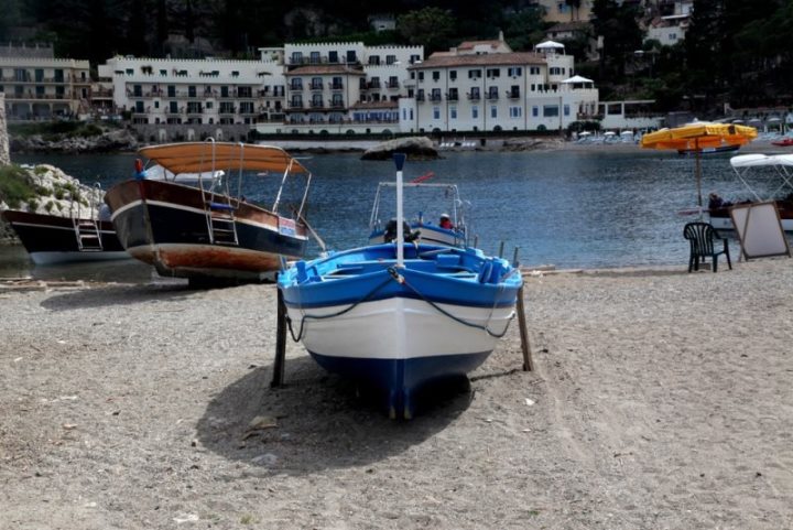 Inaugurazione Rocce di Capo Mazzarò / Giovanni Pepi